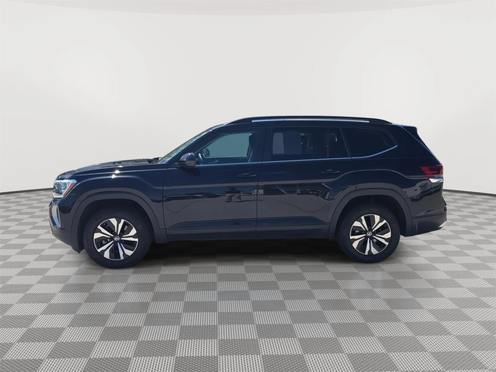 Used 2024 Black Volkswagen 2.0T SE image 6