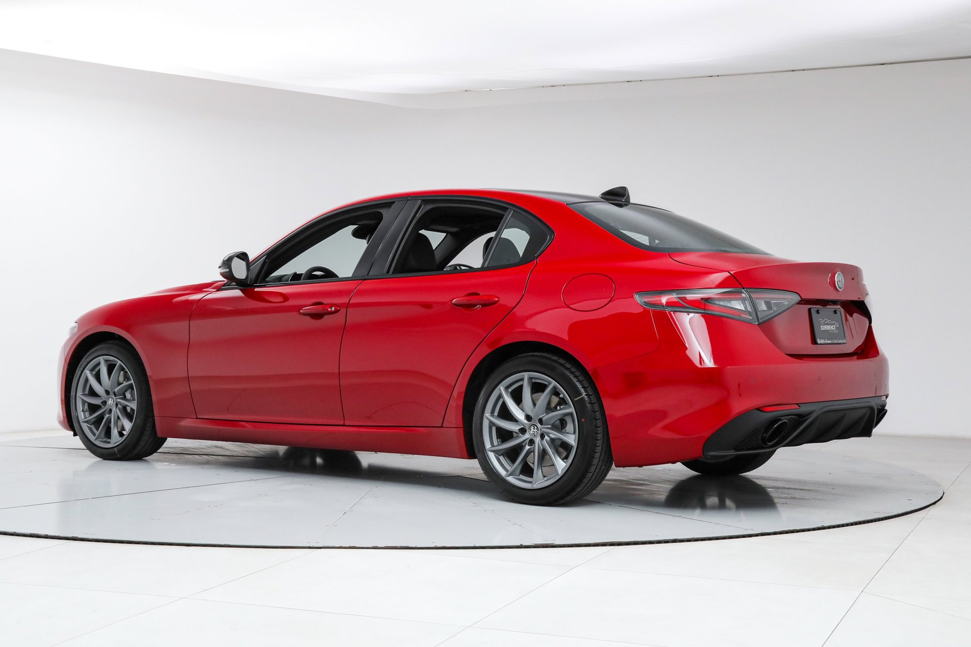2026 Alfa Romeo Giulia Base - Photo 3