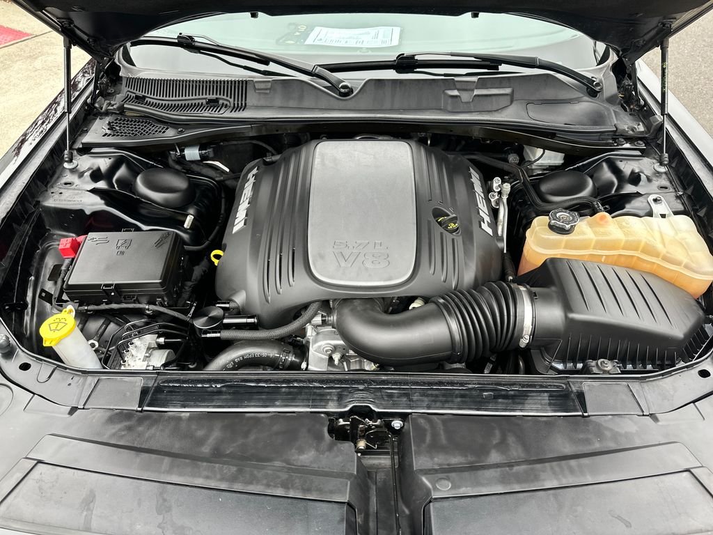 Used 2021 Pitch Black Clearcoat Dodge R/T image 27