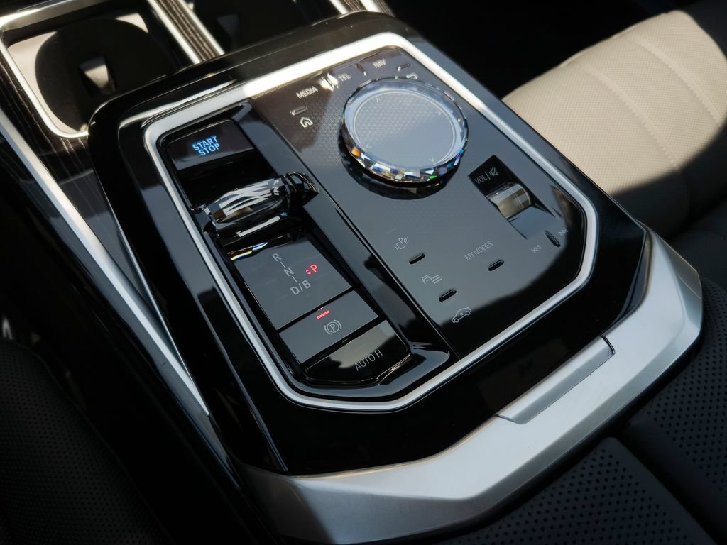 New 2026 Dravit Grey Metallic BMW eDrive50 image 9