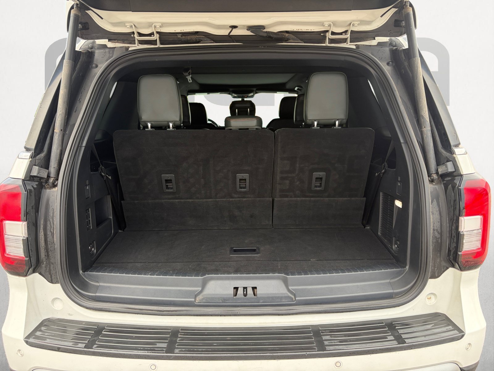 Used 2022 White Metallic Ford Timberline image 12