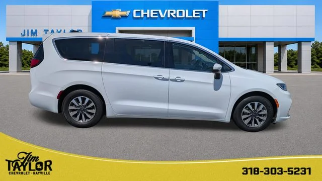2023 Chrysler Pacifica Hybrid Touring L - Photo 11
