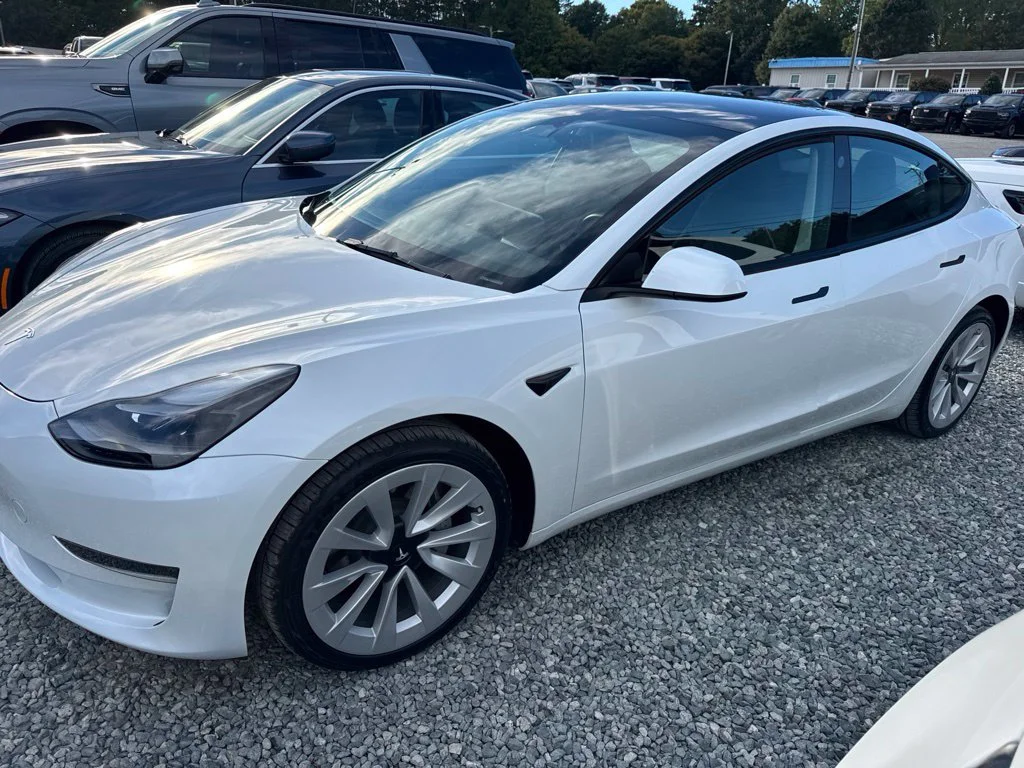 Used 2023 White Tesla Base image 2