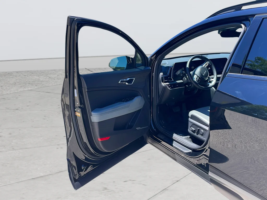 Certified Used 2024 Black Kia X-Line image 34