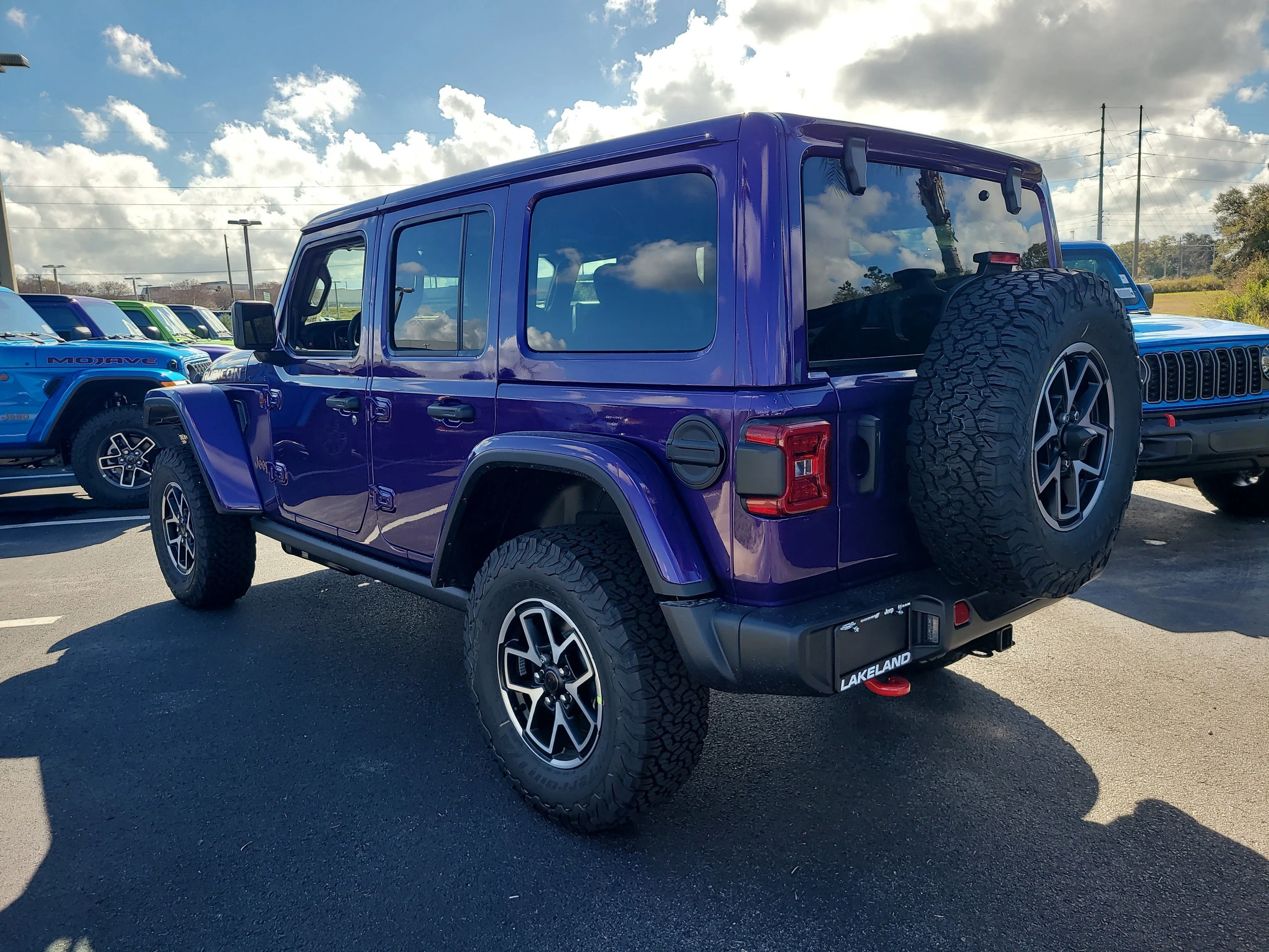 New 2026 Reign Jeep Rubicon image 8