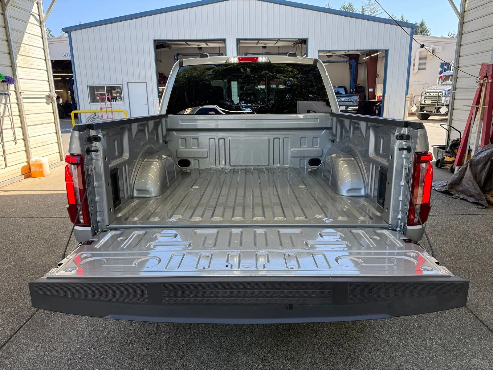 Used 2026 Silver Ford Lariat image 7