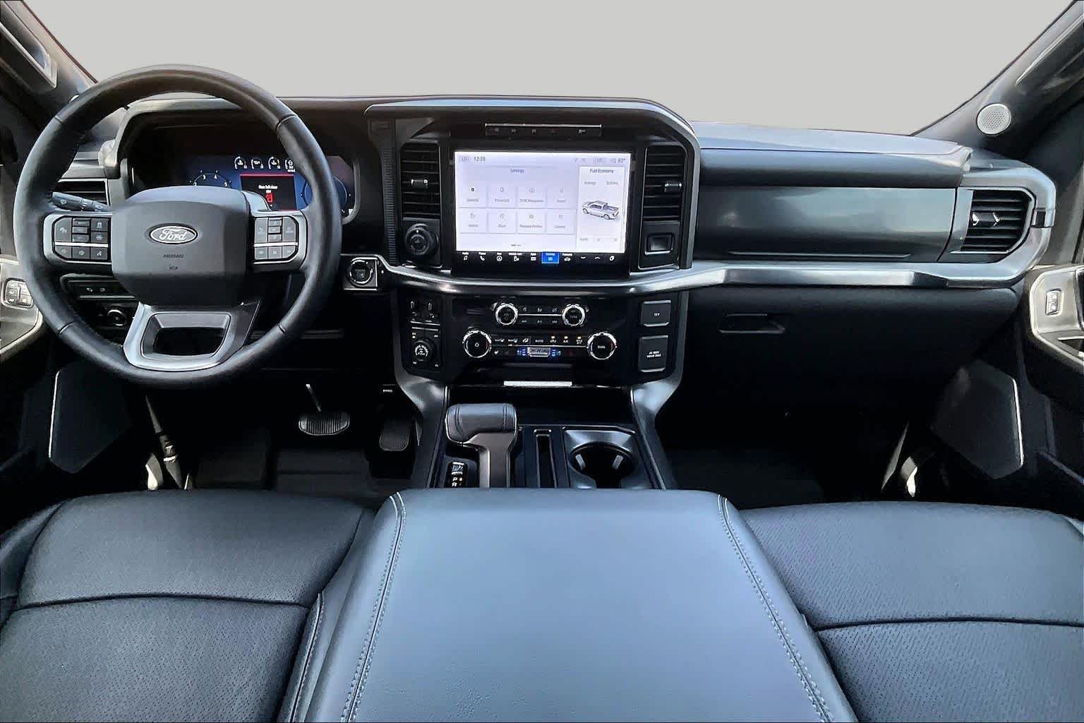 Used 2024 Agate Black Metallic Ford LARIAT image 18
