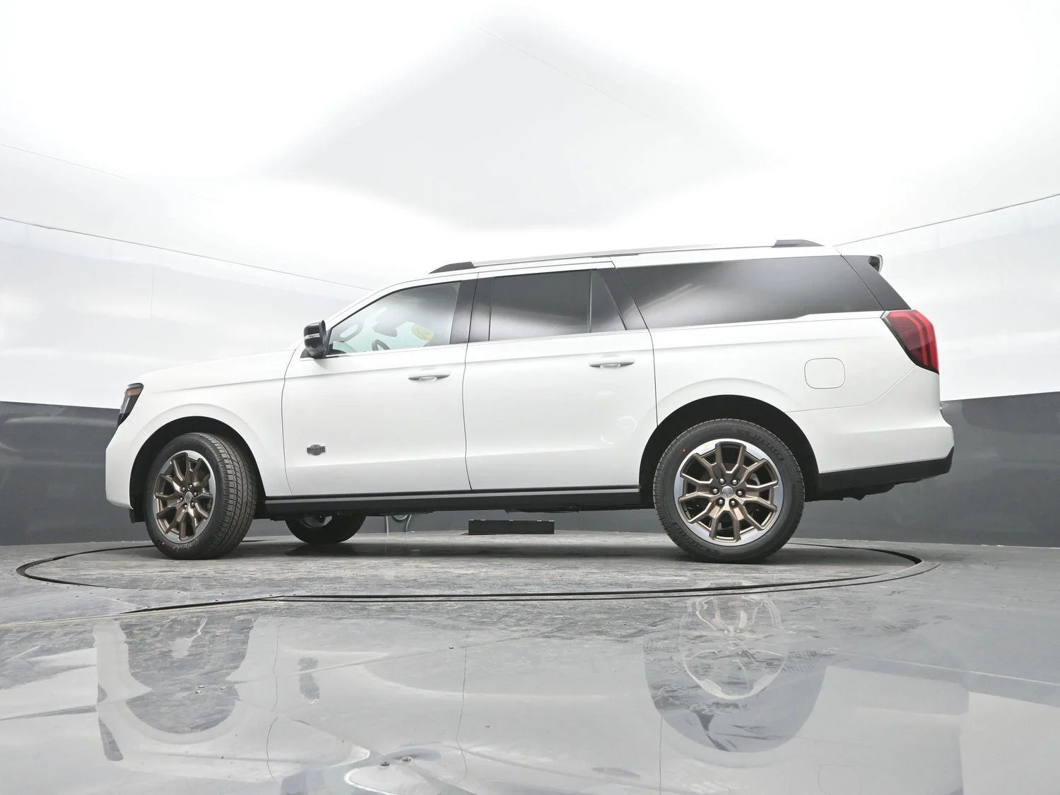 New 2026 Star White Metallic Tri-Coat Ford MAX King Ranch® image 37