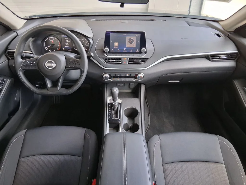 2025 Nissan Altima S - Photo 9