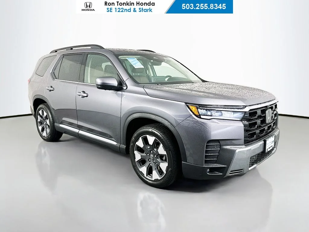 2026 Honda Pilot Touring AWD's photo