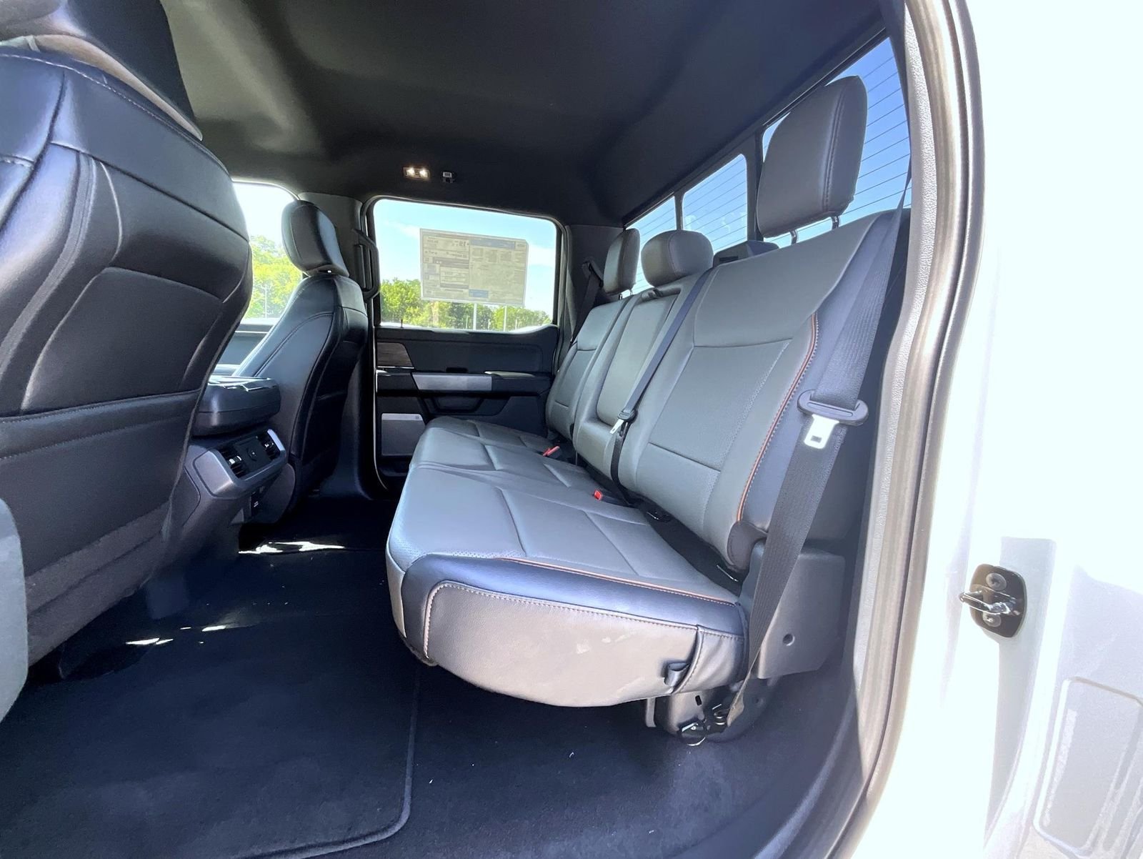 New 2026 Star White Metallic Tri-Coat Ford Lariat image 23