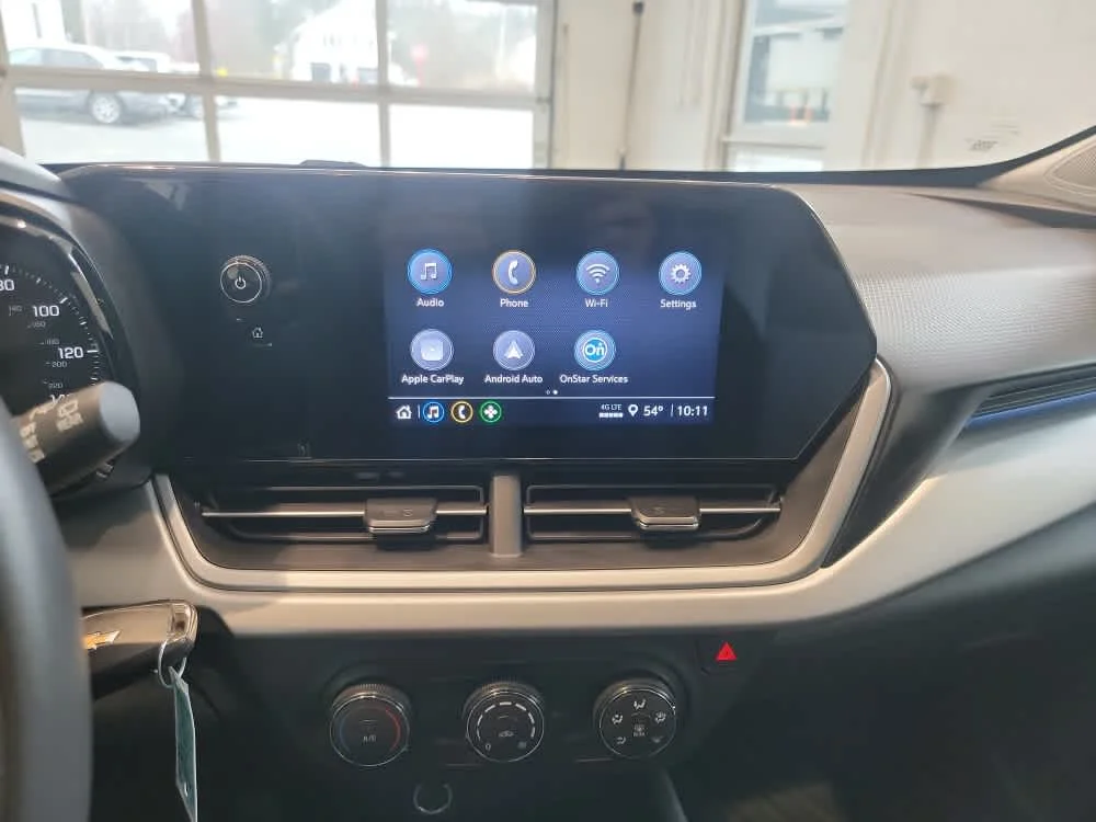 2024 Chevrolet Trax LS - Photo 14