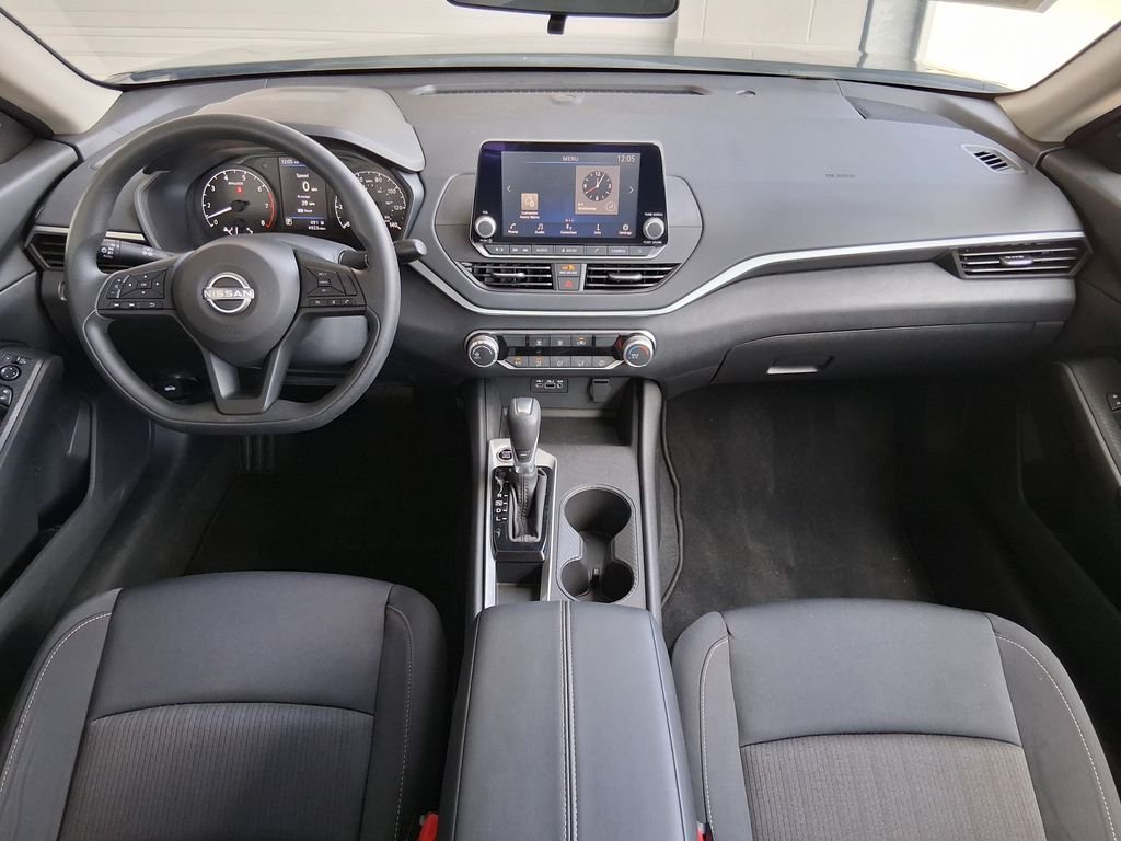 Used 2025 Black Nissan 2.5 S image 9
