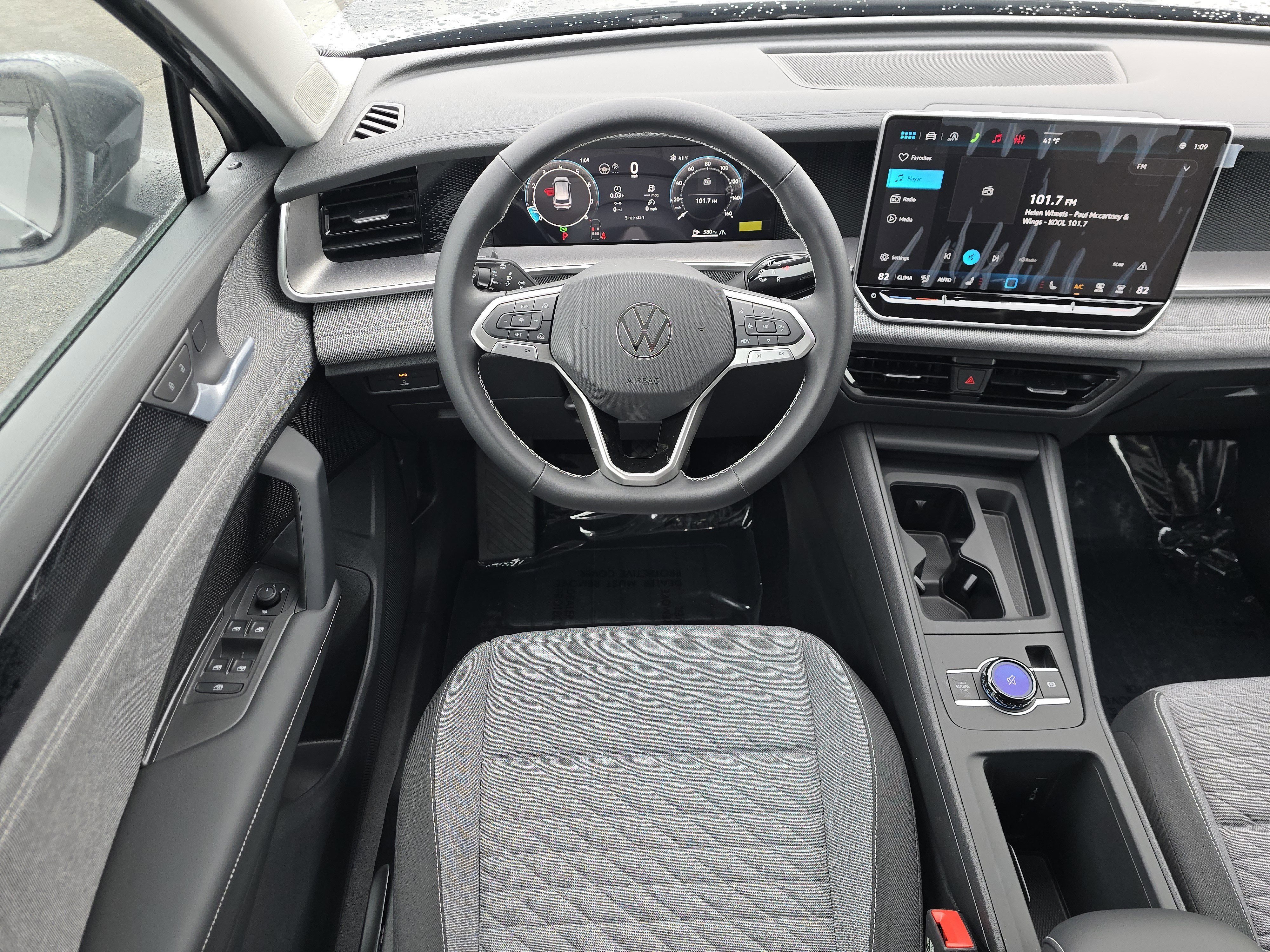 New 2026 Platinum Gray Metallic Volkswagen S image 19