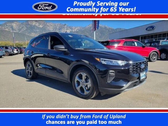 2025 Ford Escape ST-Line FWD's photo