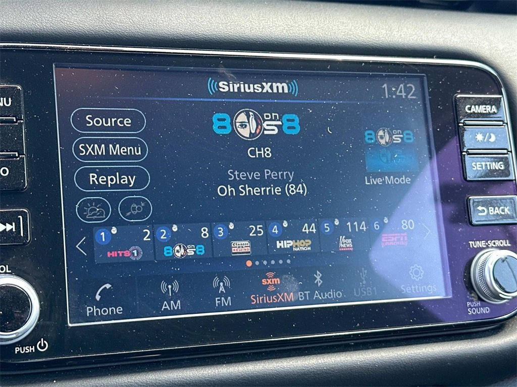 2024 Nissan Kicks SR photo 3