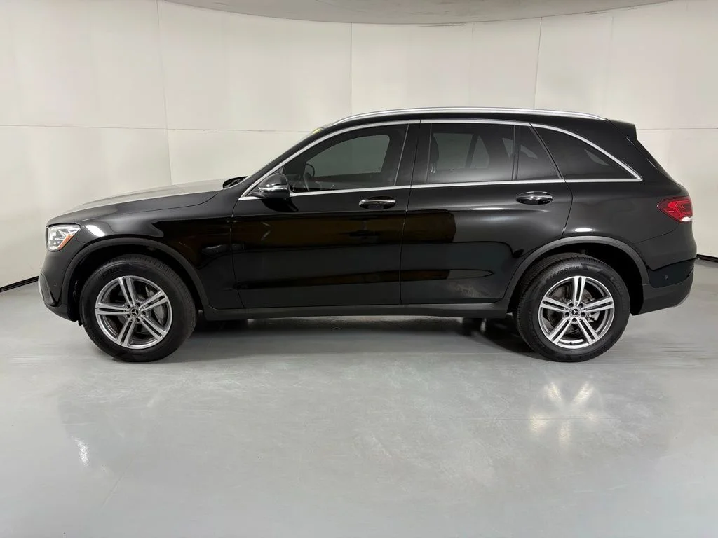 Used 2022 Black Mercedes-Benz GLC 300 image 5