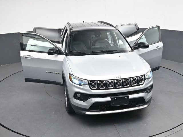 Used 2025 Silver Jeep Limited image 39