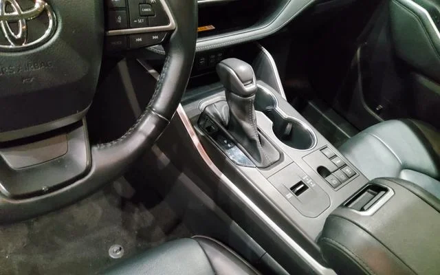 Used 2023 Red Toyota XLE image 20