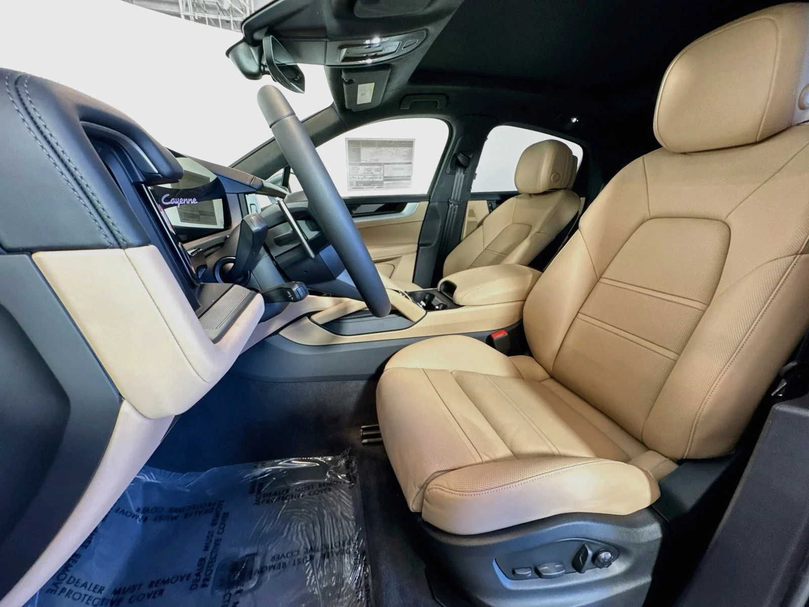 New 2026 Vanadium Grey Metallic Porsche E-Hybrid image 5