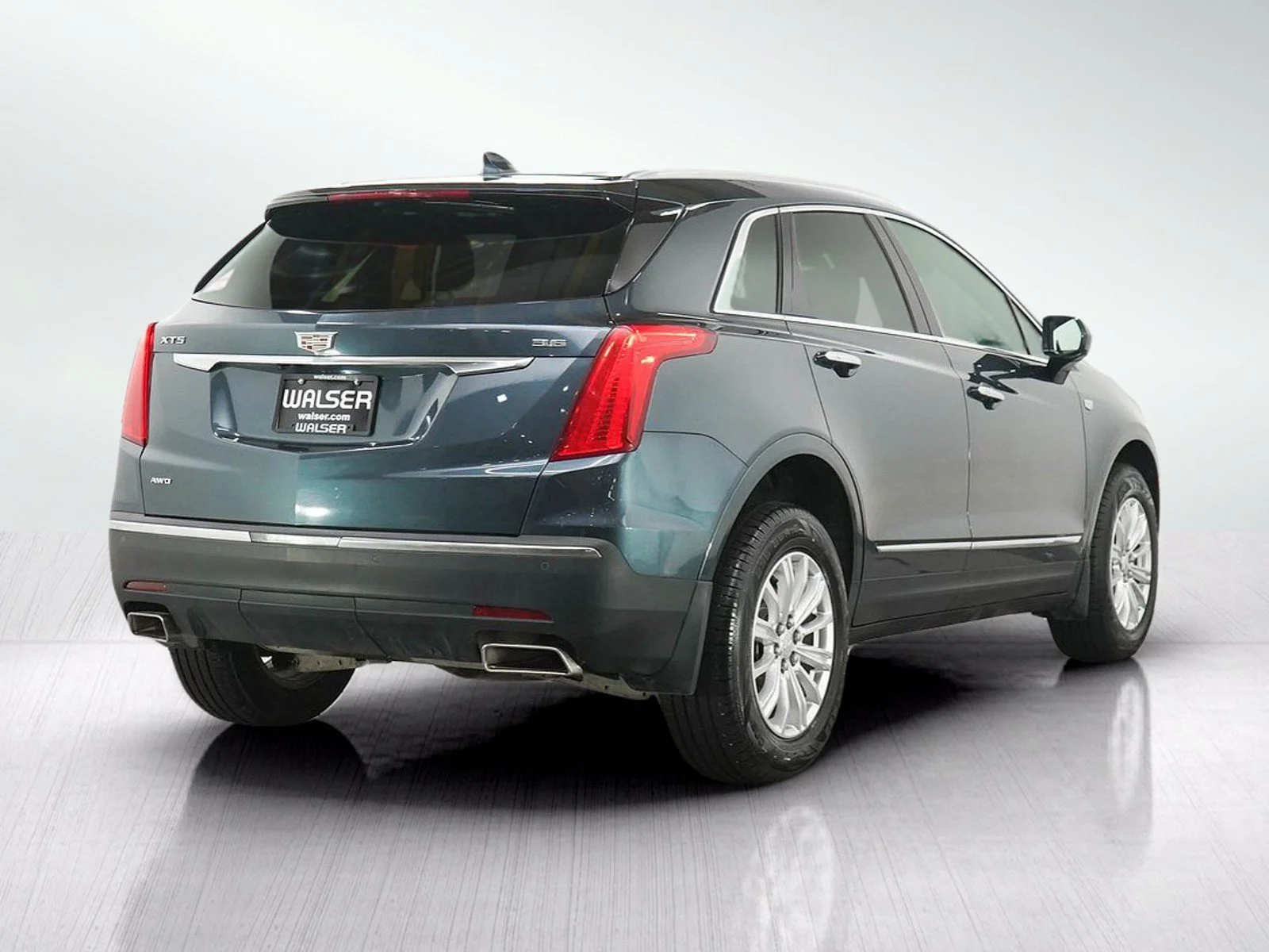 Used 2019 Shadow Metallic Cadillac Base image 5
