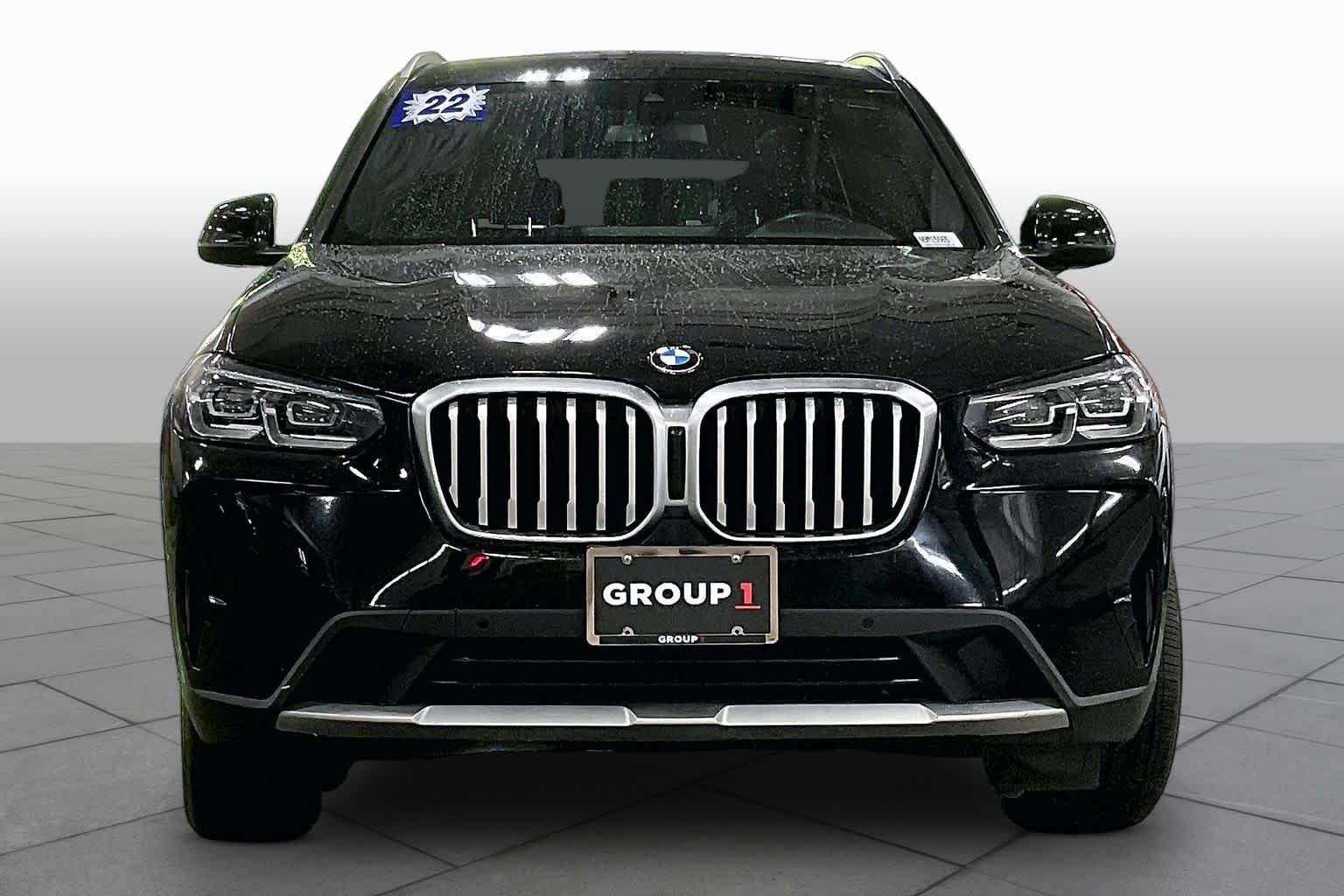 Used 2022 Jet Black BMW xDrive30i image 4