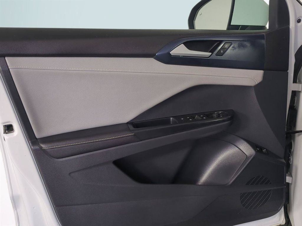2024 Volkswagen Taos SE - Photo 26