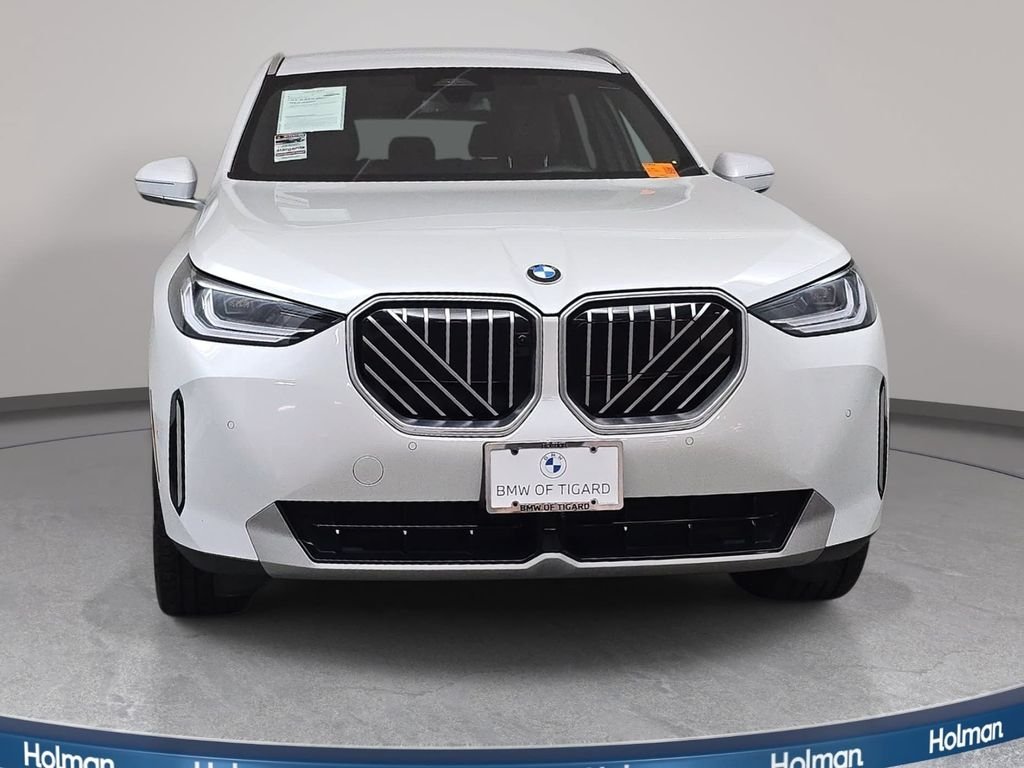 Used 2026 Mineral White Metallic BMW 30 xDrive image 3