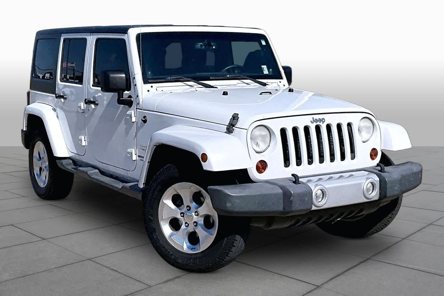 Used 2013 Bright White Jeep Sahara image 2