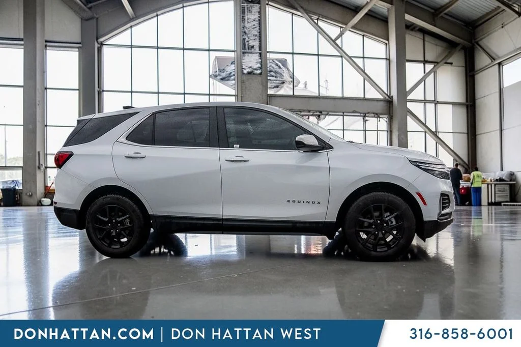 Used 2024 White Chevrolet LT image 32