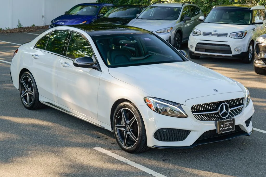 Used 2018 Polar White Mercedes-Benz C 300 image 9