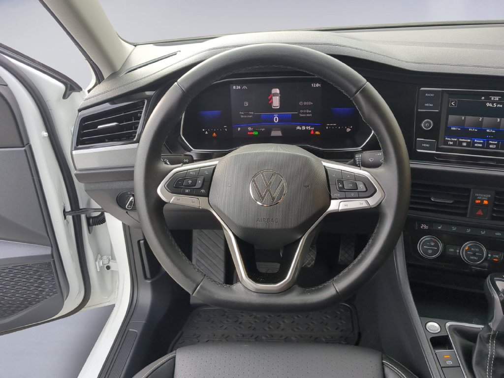Used 2022 White Volkswagen 1.5T SE image 14