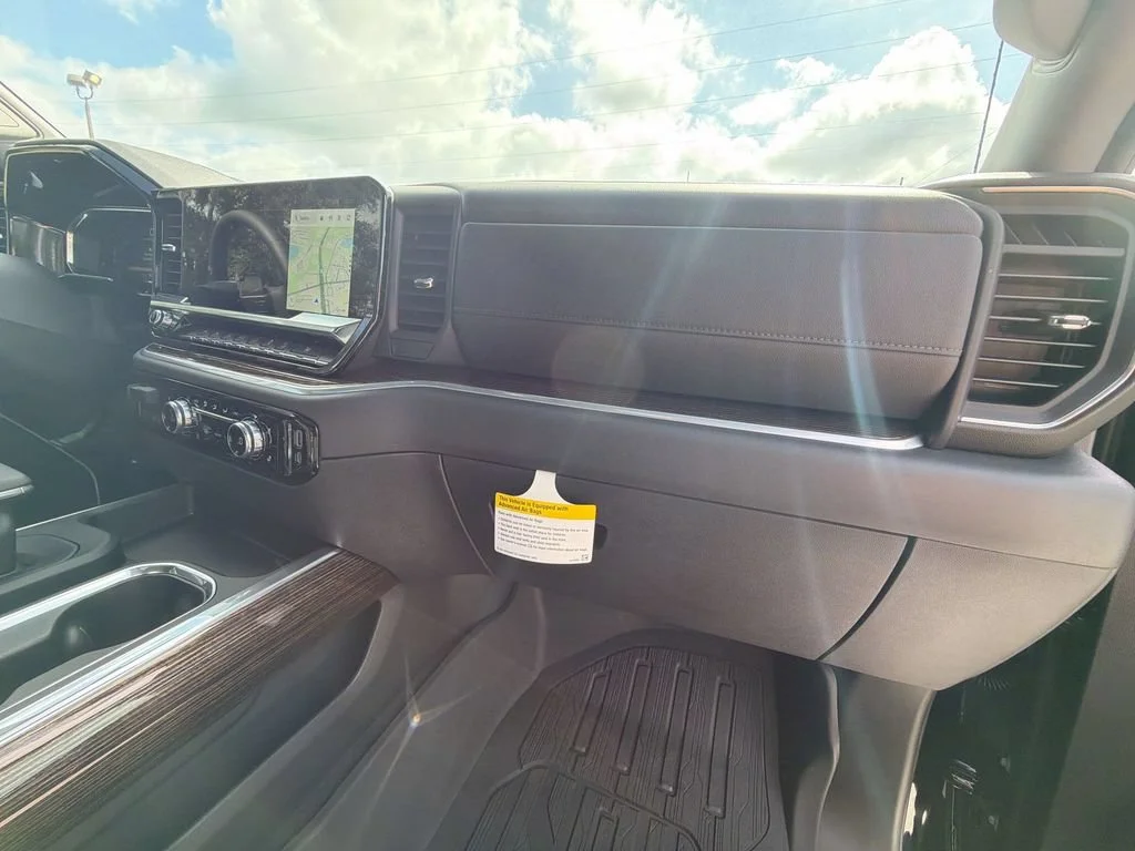 New 2026 Onyx Black GMC Elevation image 37