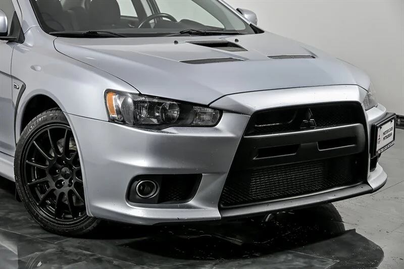 Used 2015 Apex Silver Metallic Mitsubishi GSR-1 OWNER-CLEAN CARFAX! image 2