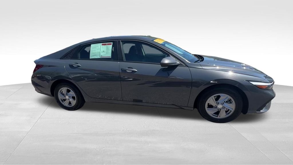 Used 2026 Gray Hyundai SE image 3