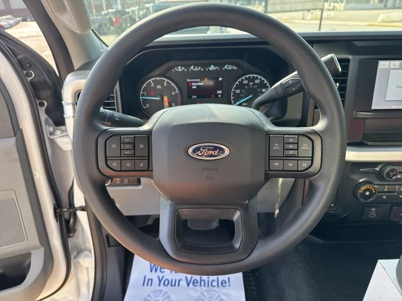 2025 Ford F-550 Super Duty Chassis Cab XL - Photo 15