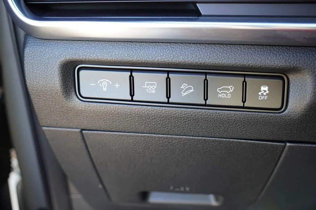 Used 2025 Wolf Gray Kia SX-Prestige X-Pro image 29