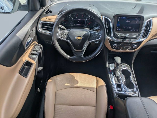 Used 2022 Pearl Chevrolet Premier image 17