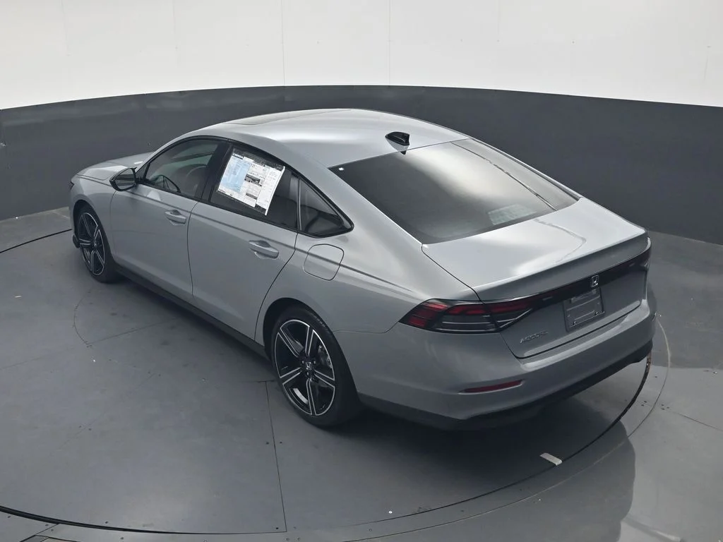New 2026 Urban Gray Pearl Honda SE image 24