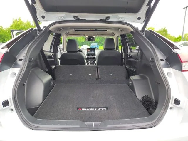 New 2026 White Mitsubishi SE image 31