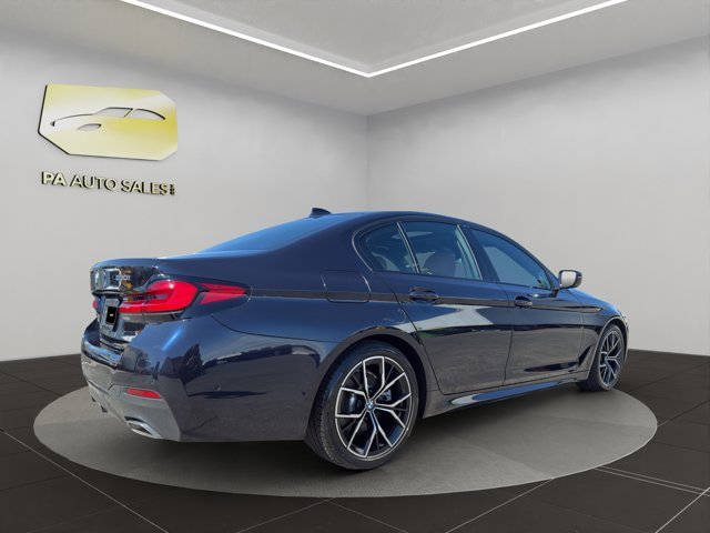 Used 2023 Carbon Black Metallic BMW 530i xDrive image 7