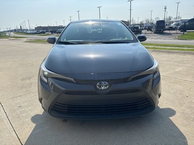 Used 2023 Gray Toyota LE image 4