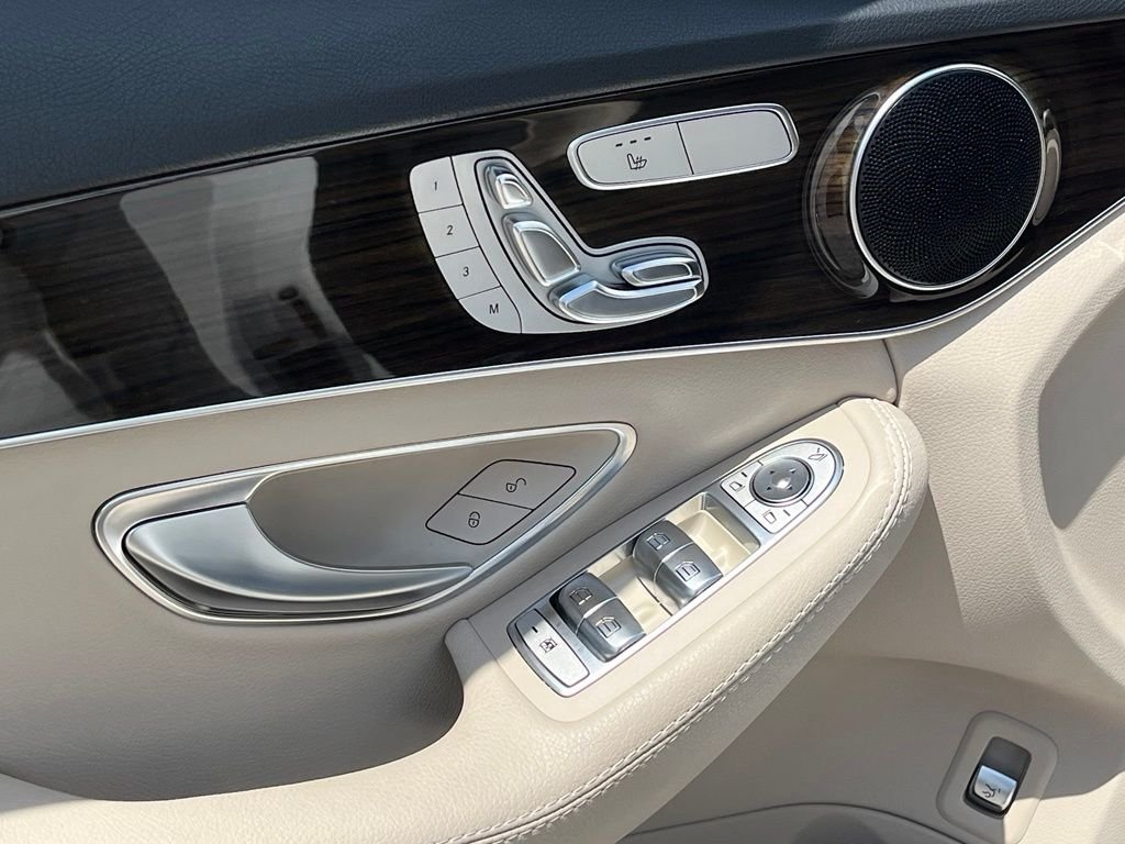Used 2018 White Mercedes-Benz C 300 image 19