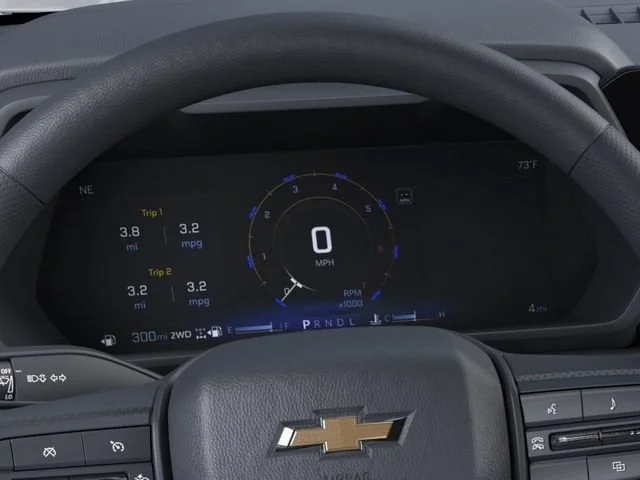New 2026 Summit White Chevrolet WT image 18