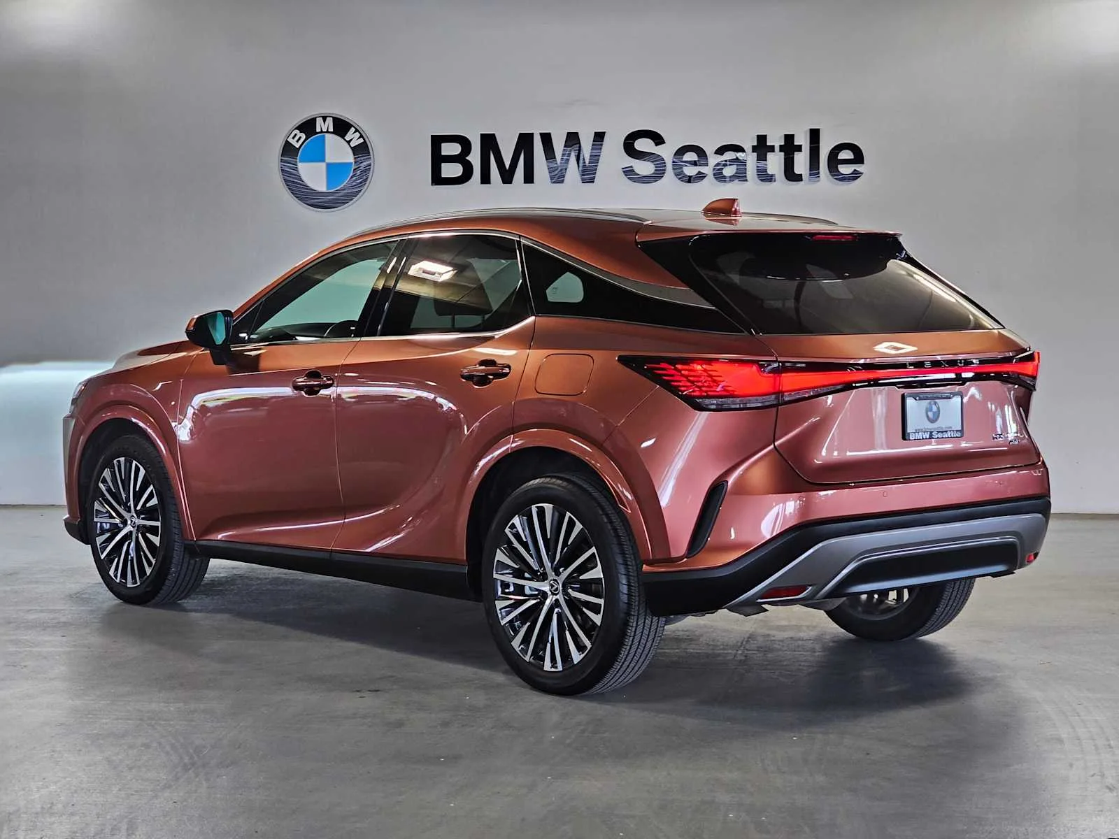 Used 2023 Copper Crest Lexus 350 image 4