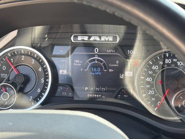 Used 2023 White Ram Laramie image 31