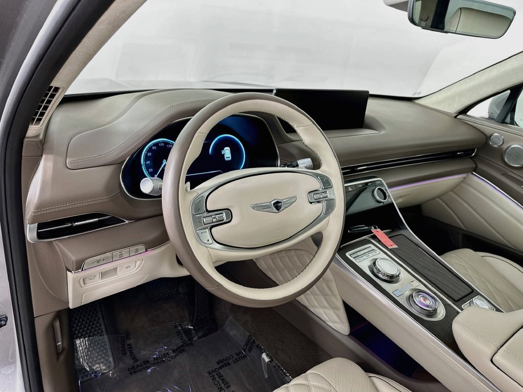 Used 2023 Silver Genesis 3.5T image 9