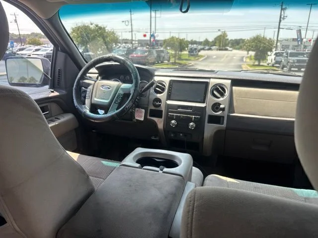 Used 2010 Silver Ford XLT image 23
