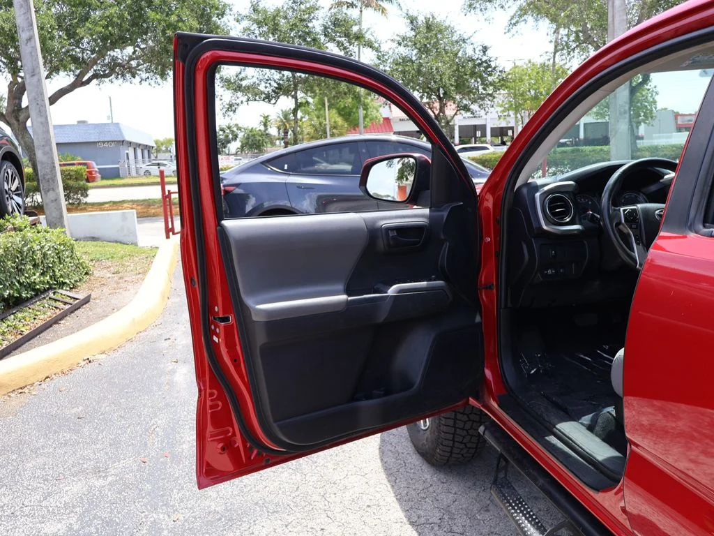 Used 2022 Red Toyota SR5 image 19