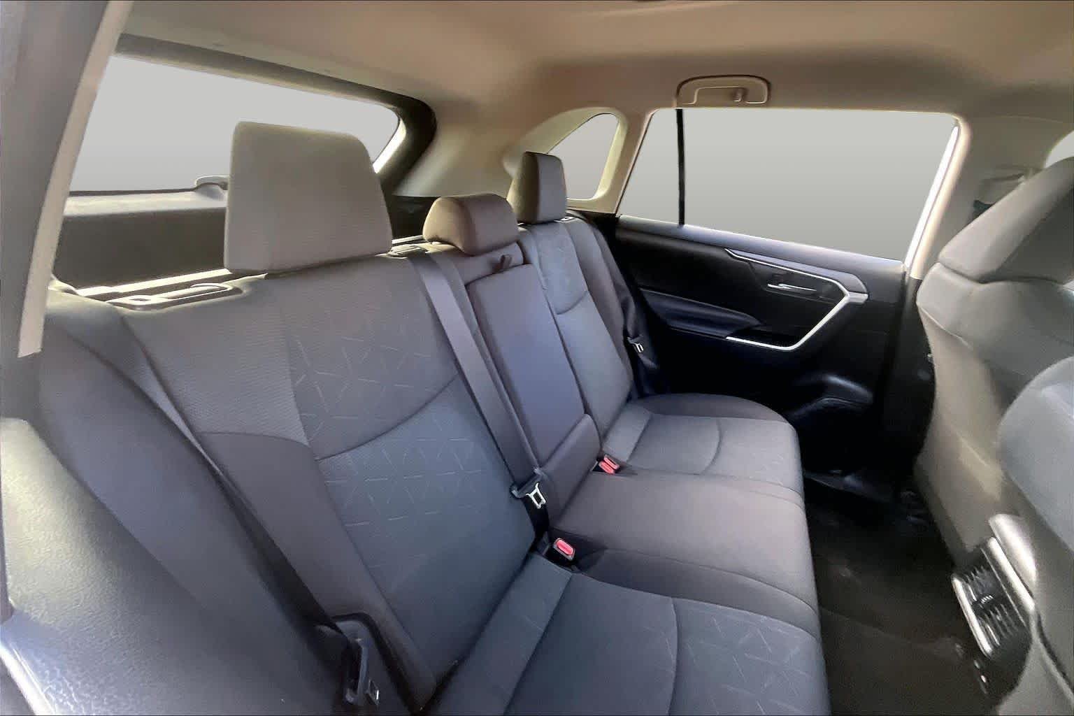 Used 2025 Ice Cap Toyota XLE image 19